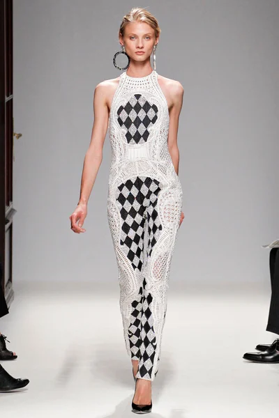 Look 38